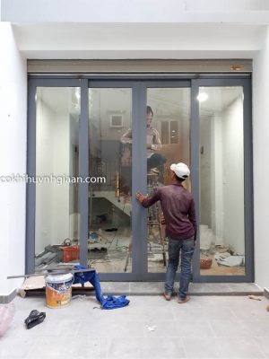 Cửa sắt lùa